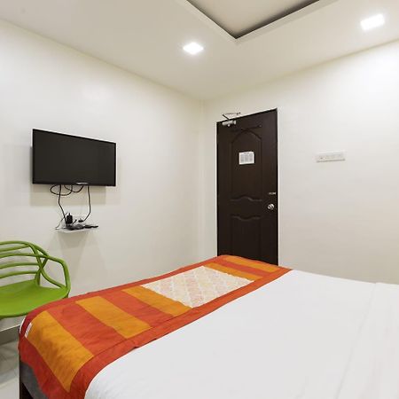 Hotel Amber Suite Near Mumbai Airport Exteriör bild